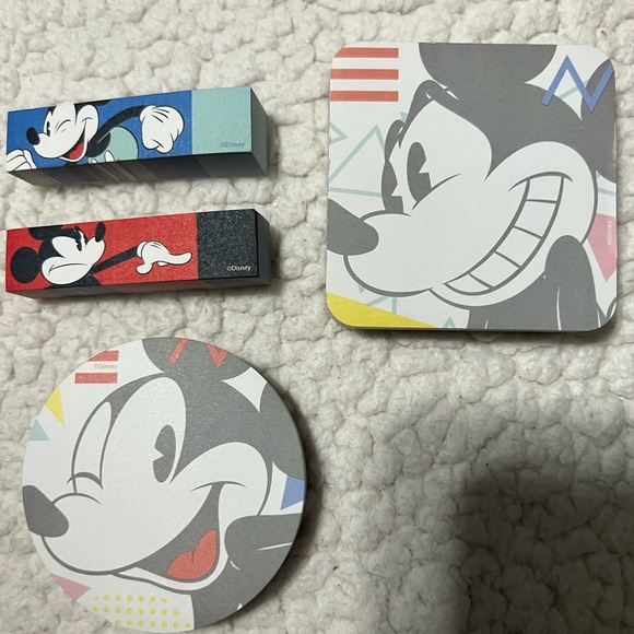 Disney MickeyMinnieMouse Grid Spiral Notebook Hardcover NEW+Disney Post It Notes - Picture 14 of 16